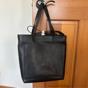 NWT Madewell Leather Tote Shoulder Bag with Zipper Closure
